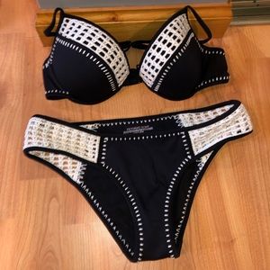Victoria’s Secret Black Swimsuit Set